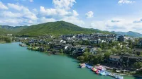 Hushan Mansion (Yixing Yao Hu Town Scenic Area) - vue sur la montagne
