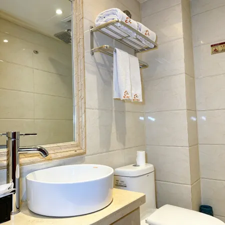 Zhenxing Hotel