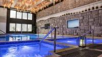 Hangzhou Yinlonghui Leisure Theme Hotel (Xiaoshan Tonghuizhong Road Subway Station)