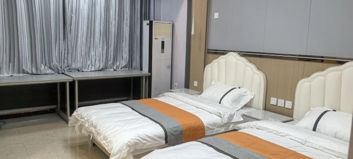 Aksu Left Bank Xiangdi Heshun Yaju Homestay Hotels in Aksu City