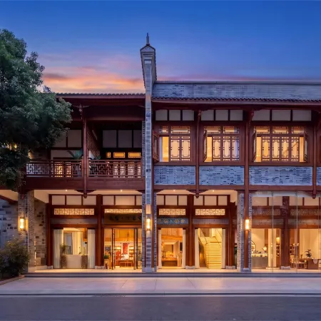 Chongzhou Yuetengxi Homestay (Wanda Plaza Yanhuachi)