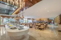 Golden Phoenix International Hotel - 4-Star