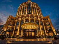 フェニックス クラウン ヴィン ホテル ヴィン国際空港周辺のホテル