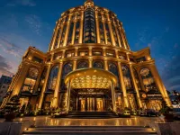 Phoenix Crowne Vinh - piscina
