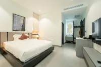 Lé Blend Residence - Pools