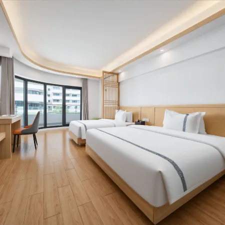 Yunqian Lakeside Holiday Hotel (Guanglong Town, Fuxian Lake Branch)