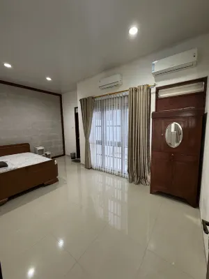 modern minimalist House Semarang - parking
