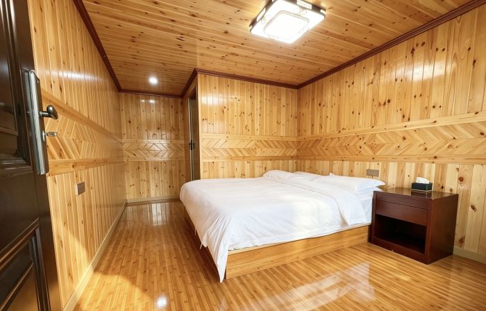 Lüqu Gaxiu Sai Xiong Yangguo Hotel