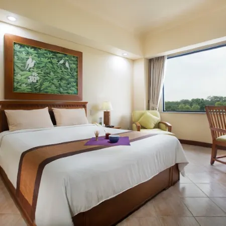 Puri Kiic Golf View Hotel