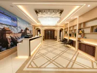 Jiayuguan Zhucheng Yueting Hotel (Guancheng Fantawild Silk Road Dreamland) - parkir