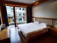 Xiaonuan Homestay - vue sur la montagne