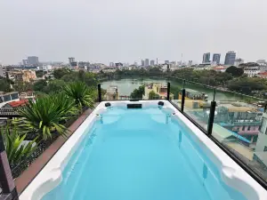 Lucien Hanoi Lakeside Hotel & Rooftop