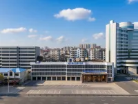 daisijingxuanwendemu Hotel (Ezhou Municipal Government) - Parking