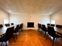 Eidar Hostel - 2성급