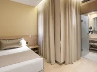 Catalonia Atocha Hotels near Cava Baja