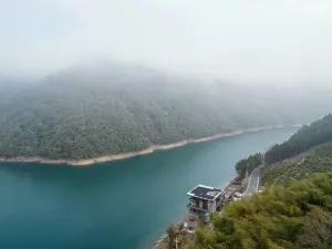 Lost Lodgre Guesthouse (Shendu Wubei)