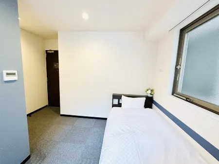 Floral Hotel · SakaisuJi-Honmachi Osaka