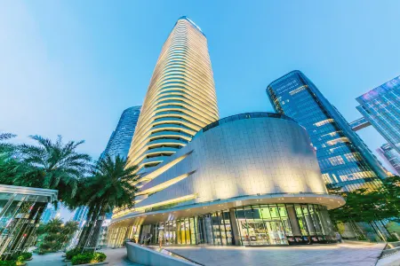 Lingyun Administrative International Apartment (Shenzhen North Station Hongshan 6979 Store)