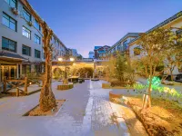 QIANAN HOTEl WISDOM（Zhongyuesongshan Shop） Hotels near General Han Feng