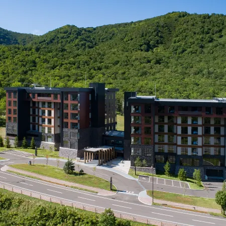 Yu Kiroro, Ski-in Ski-out Luxury Residences