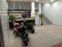 Yijia Hotel