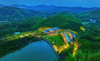 WYNDHAM GRAND PLAZA ROYALE HOT SPRING RESORT LIYANG