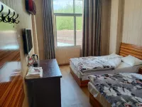 Gongjue Xiangdong Hotel