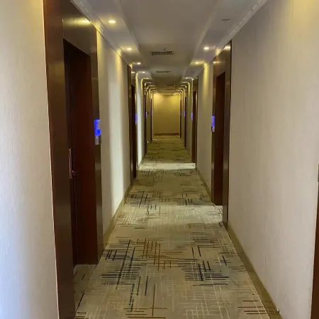 Left Bank Hotel