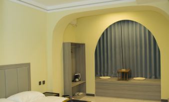 Meet the light luxury small stay (City Hospital Store)