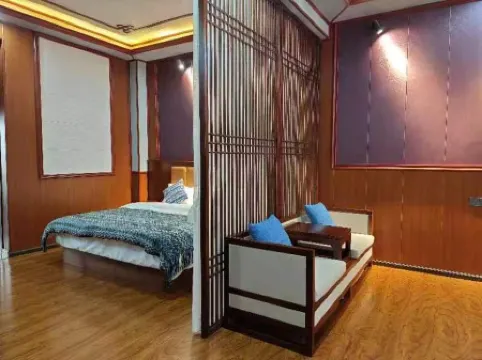 Zangyue Hotel, Chawalong Township