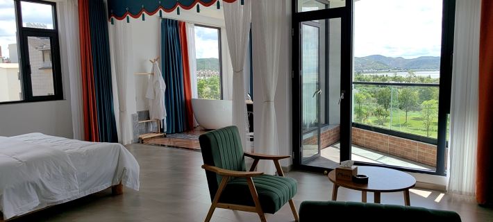 Shiping Qinghe Yuan Homestay Hotel di Shiping County