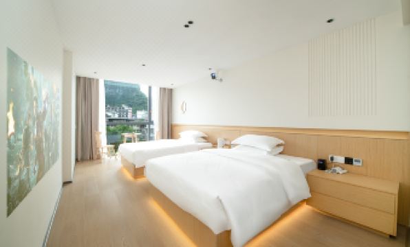 Yueyangge Hotel (Yangshuo West Street Lijiang Branch)