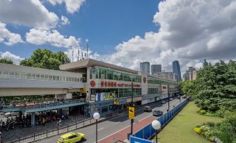 One Forest Hotel (Shanghai Jiaotong University Yan'an West Road Subway Station)