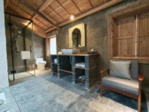Changshan·Xuansu Xigu Courtyard Transparent Swimming Pool Resort