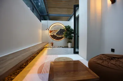 MengHuan-Huangshanli Homestay (Huangshan Scenic Area North Gate Branch) Отели в г. Северные ворота