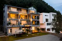 Lao jun shan Luozhu Tianji Homestay (Laojunshan Zhongling Cableway Branch)