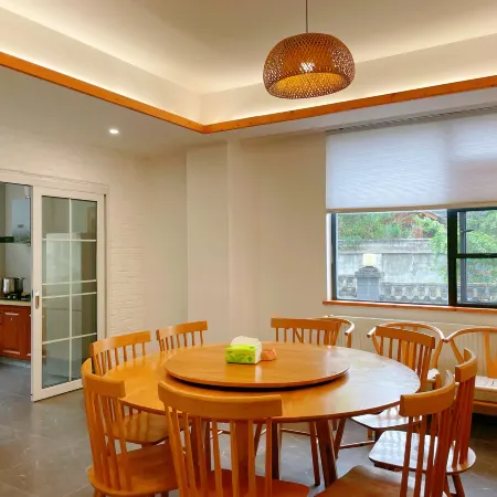 Dujiangyan Floating Spa Resort Villa