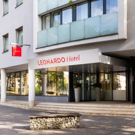 Leonardo Hotel Salzburg City Center Отели рядом с достопримечательностью «Шлос Хелльбрунн»