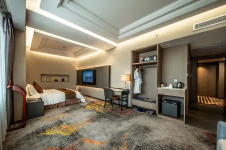 Shenzhen Pingshan high-speed railway station Romanjoy International Hotel