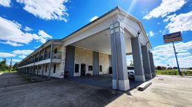 Scottish Inn & Suites