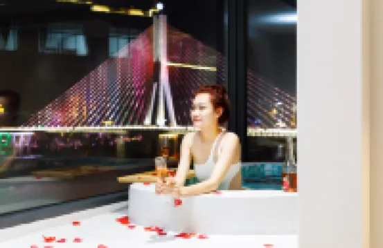 西雙版納景洪雲瀾夕上·高空江景設計酒店（告莊西雙景星光夜市店）