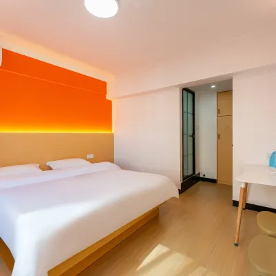 Meiji Hotel (Changsha Railway Station Subway Station) Hotels near محطة تشانغشا للسكك الحديدية