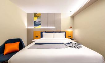 Home Inn Selected (Shenzhen Huaqiaobei Yannan Metro Station)