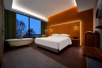 Qian qian mango tree hotel