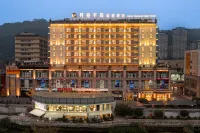 Yibin moon Peninsula Light Hotel(University City & Exhibition Center)