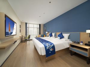 Ast Hotel (Jingmen Railway Station Baimiao Road)