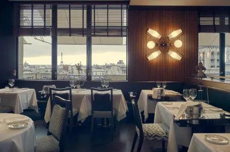 Cheval Blanc Paris & Dior Spa Cheval Blanc Paris Отели рядом с достопримечательностью «Сад Отель де Сан»