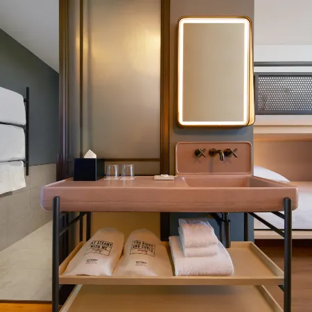 Moxy Sydney Airport