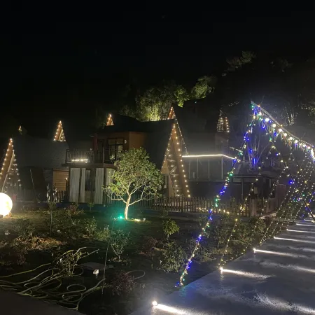 Jiuhe Yunshan Quanju Hot Spring Wooden House B&B