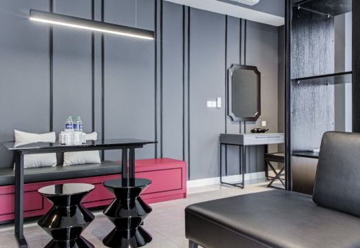 Axon residence at pavilion Klcc with kl tower view